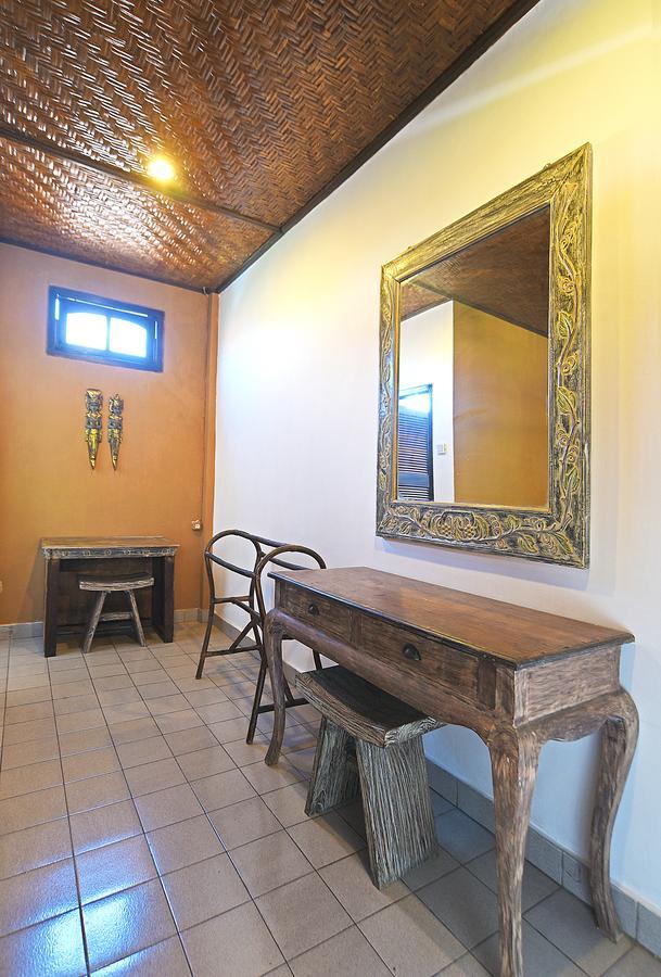 Puri Agung Homestay Kuta Lombok Exterior foto