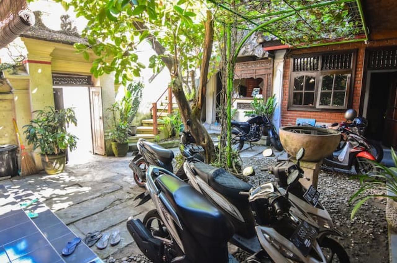 Puri Agung Homestay Kuta Lombok Exterior foto