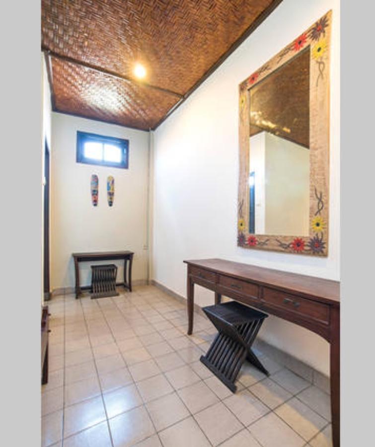 Puri Agung Homestay Kuta Lombok Exterior foto
