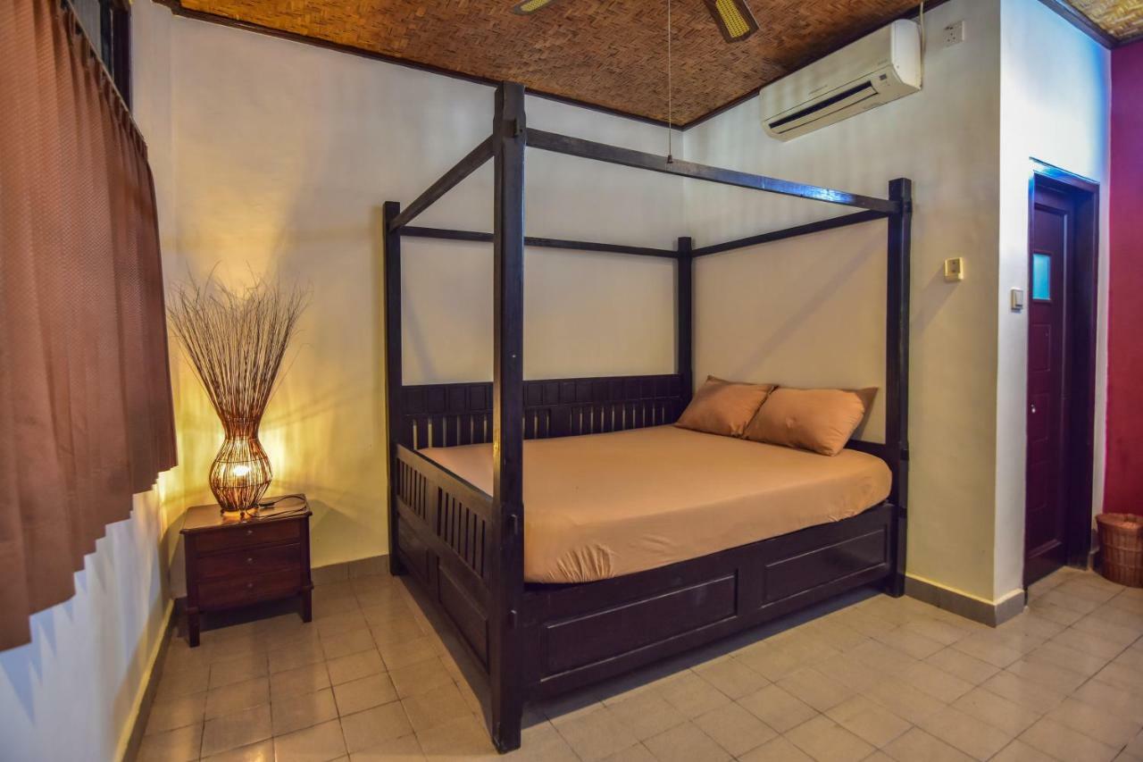 Puri Agung Homestay Kuta Lombok Exterior foto