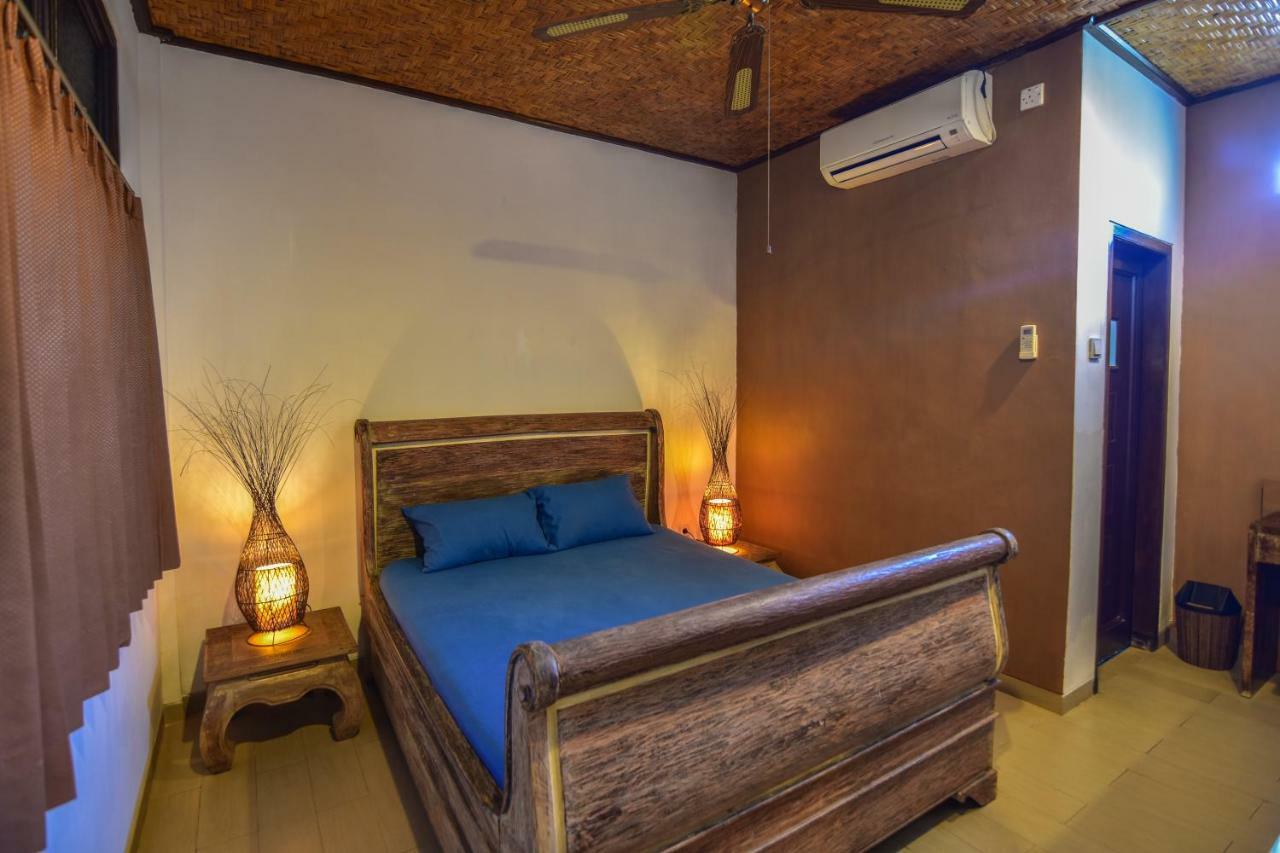 Puri Agung Homestay Kuta Lombok Exterior foto